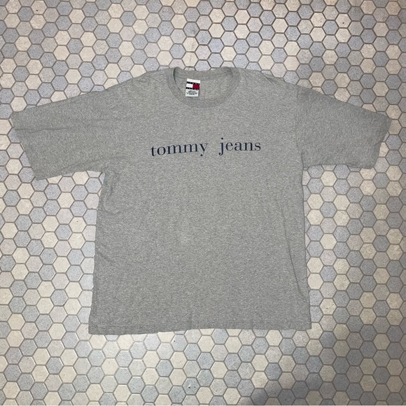 Vintage Tommy Hilfiger Jeans Grey T-Shirt - Size Large - Picture 1 of 6